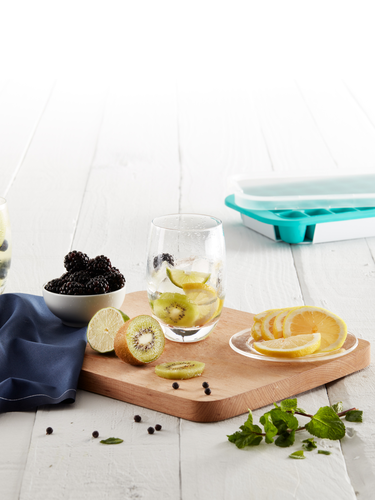 Lekue Industrial Ice Cube Tray - Blue