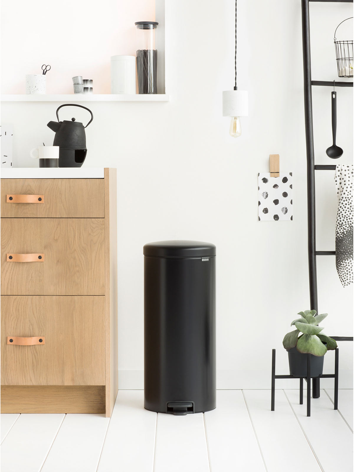Brabantia Newicon Pedal Bin - 30L Matt Black