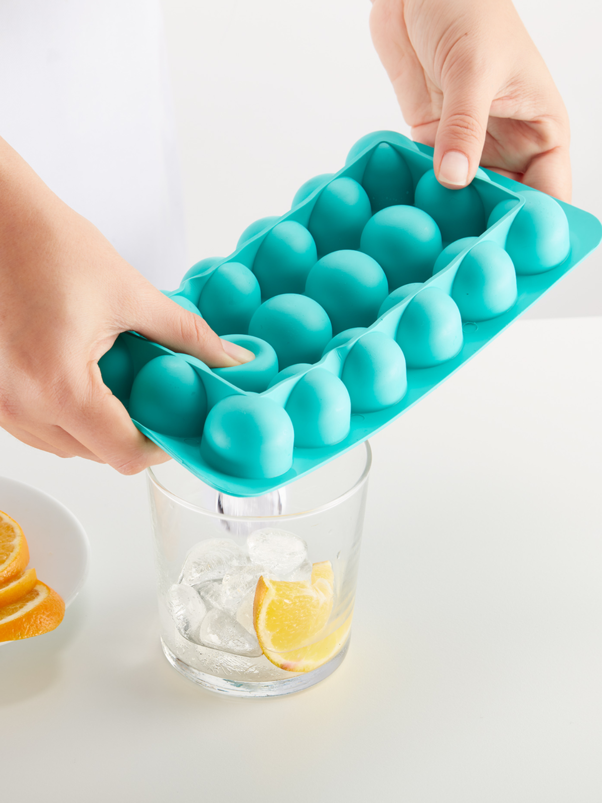 Lekue Round Ice Cube Tray