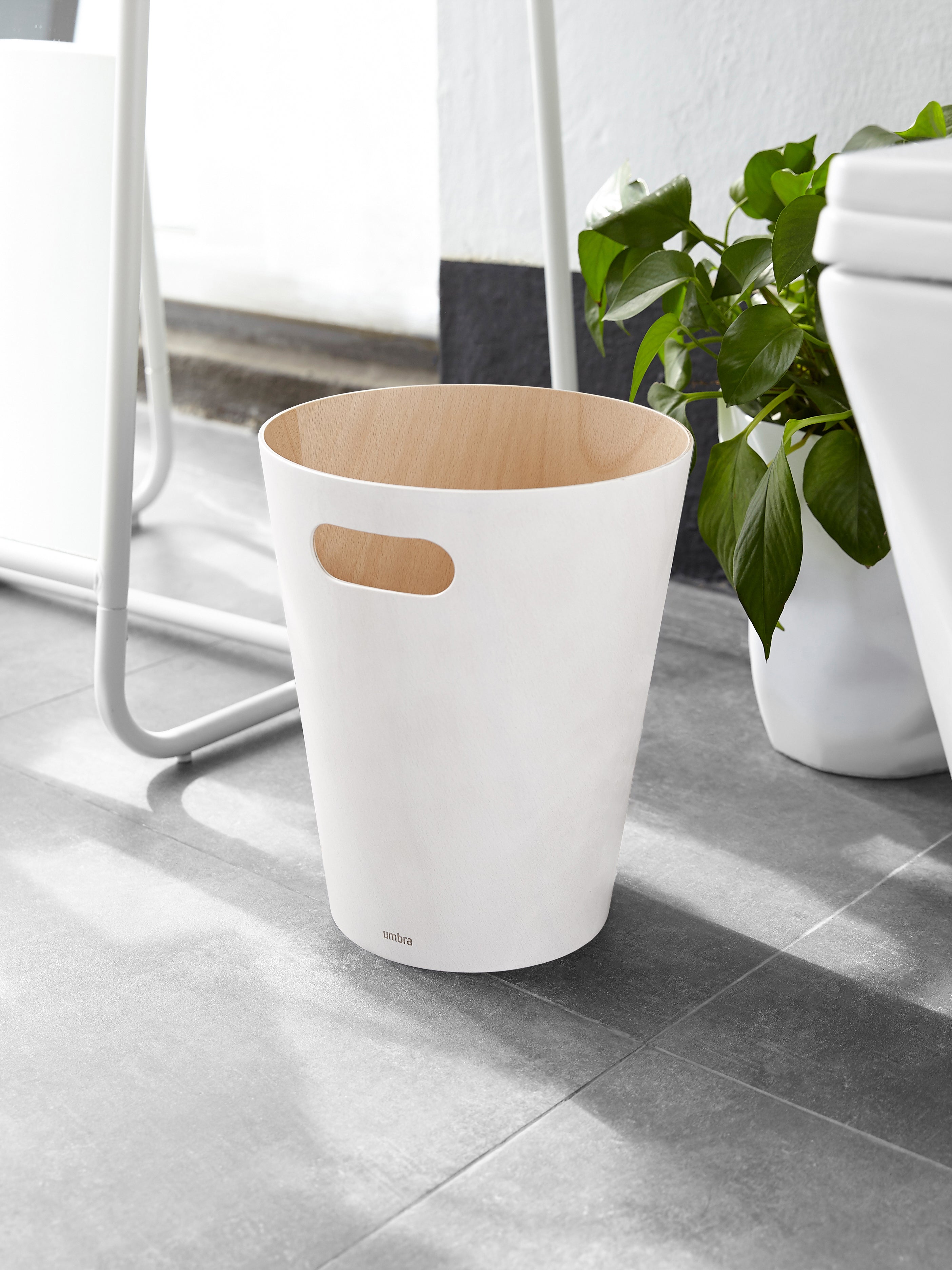 UMBRA Woodrow Trash Can - White