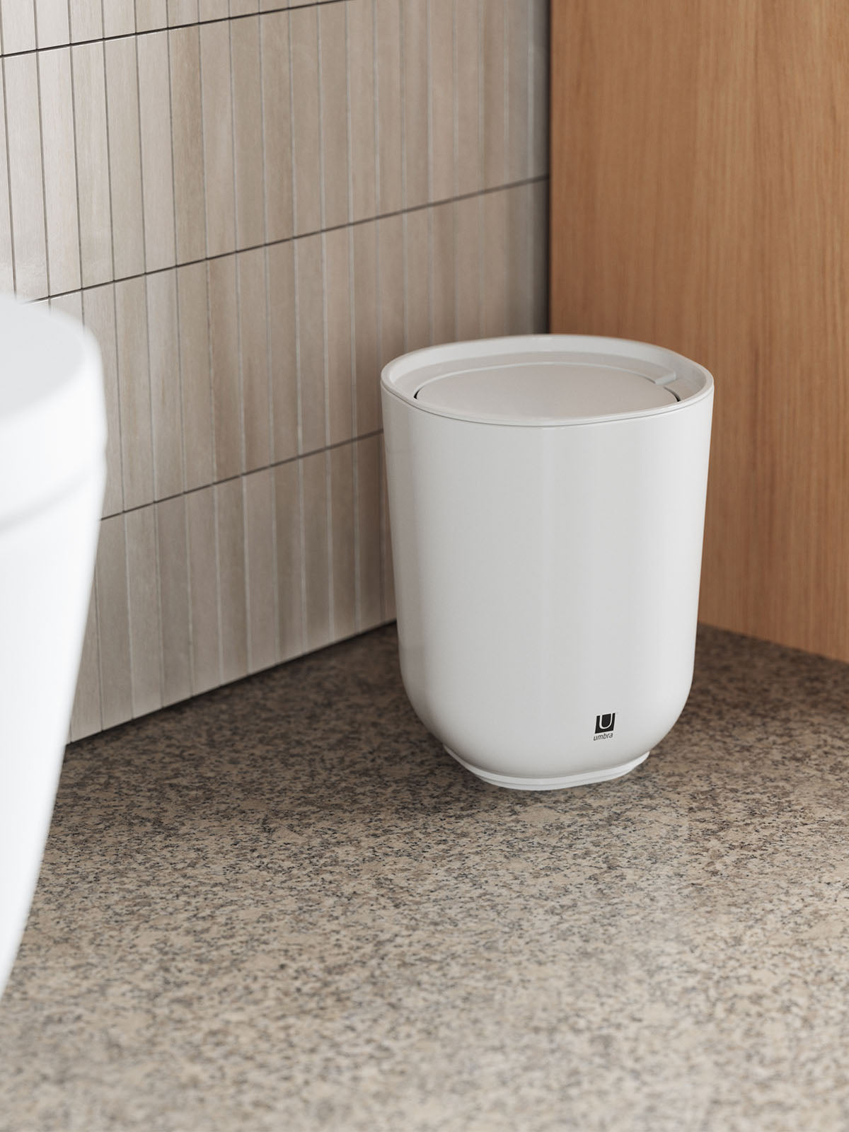 Umbra Step Waste Can With Lid - White