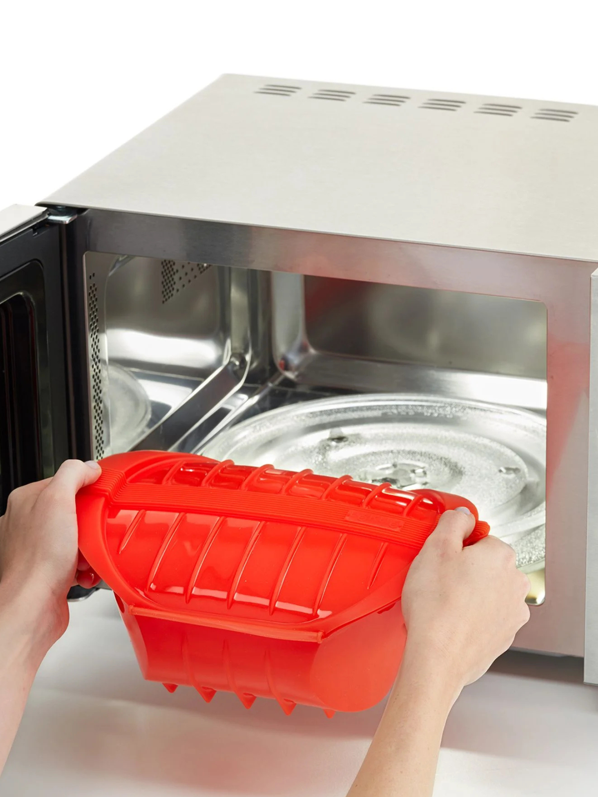 Lekue Deep Microwave Cooker with Tray - Large Red