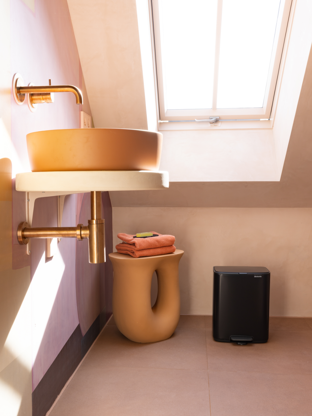Brabantia Bo Pedal Bin - 12L Matte Black
