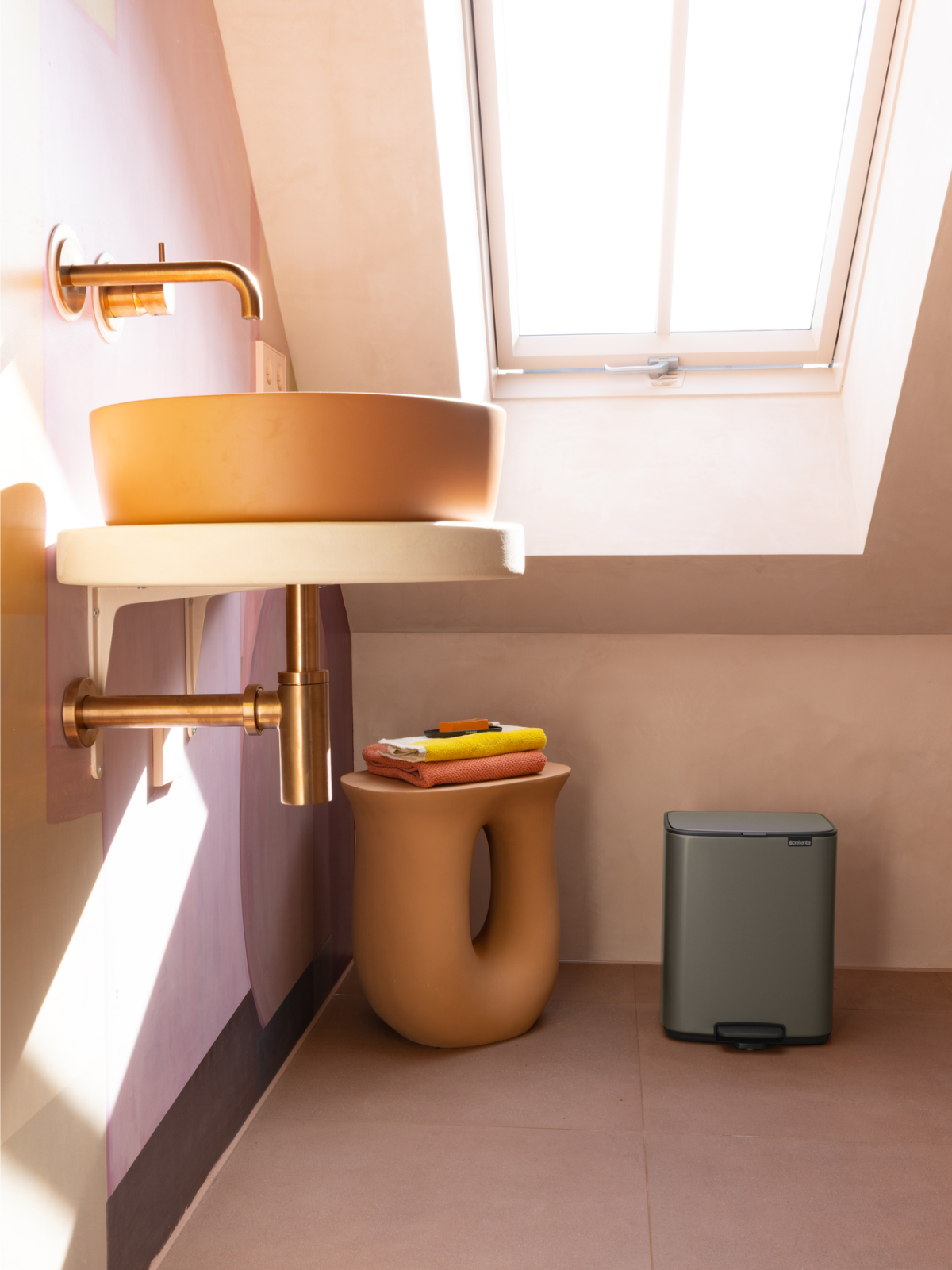 Brabantia Bo Pedal Bin - 12L Platinum