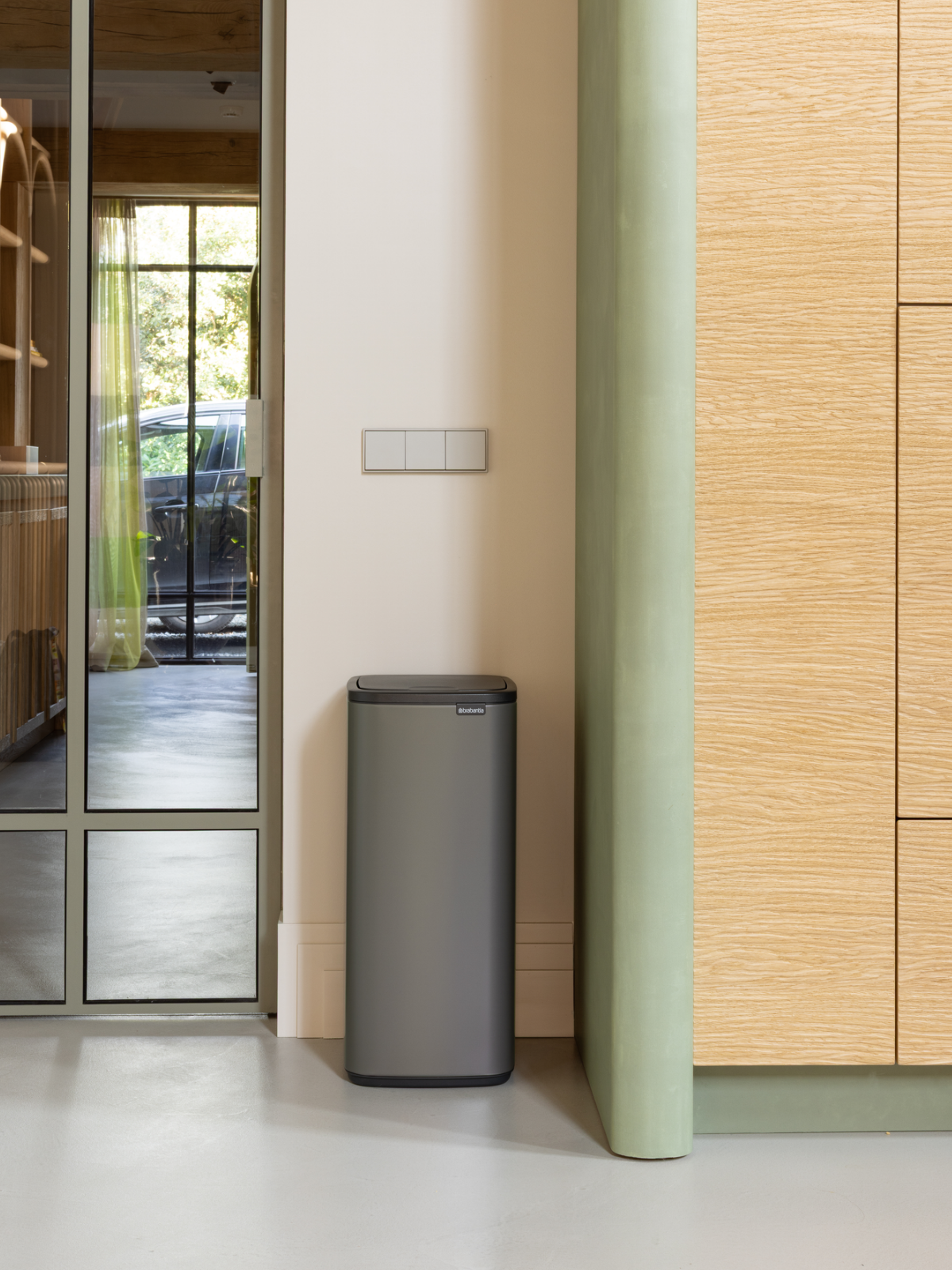 Brabantia Bo Touch Bin - 30L Platinum