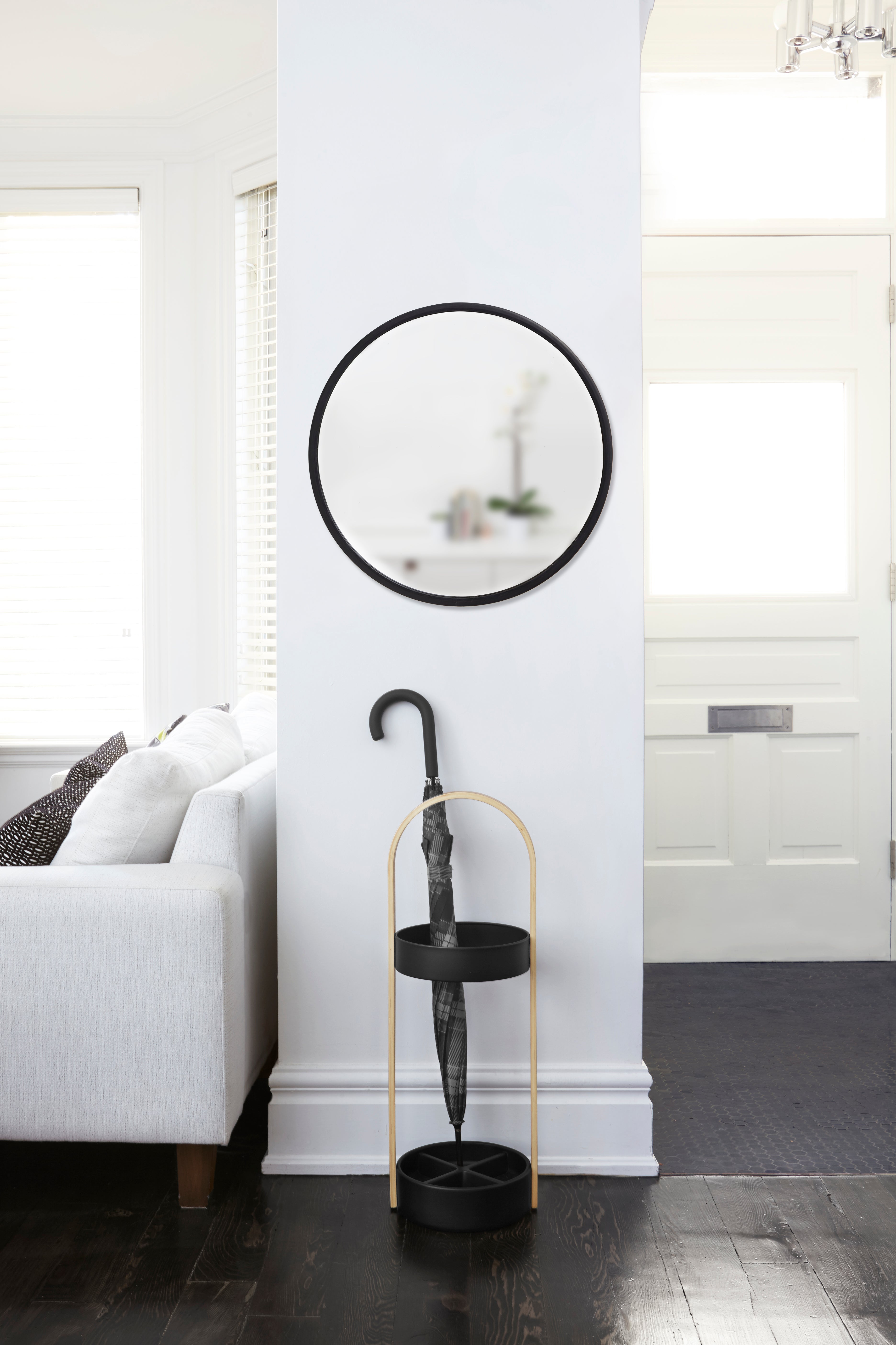 Hub Wall Mirror 61cm - Black Mirror UMBRA