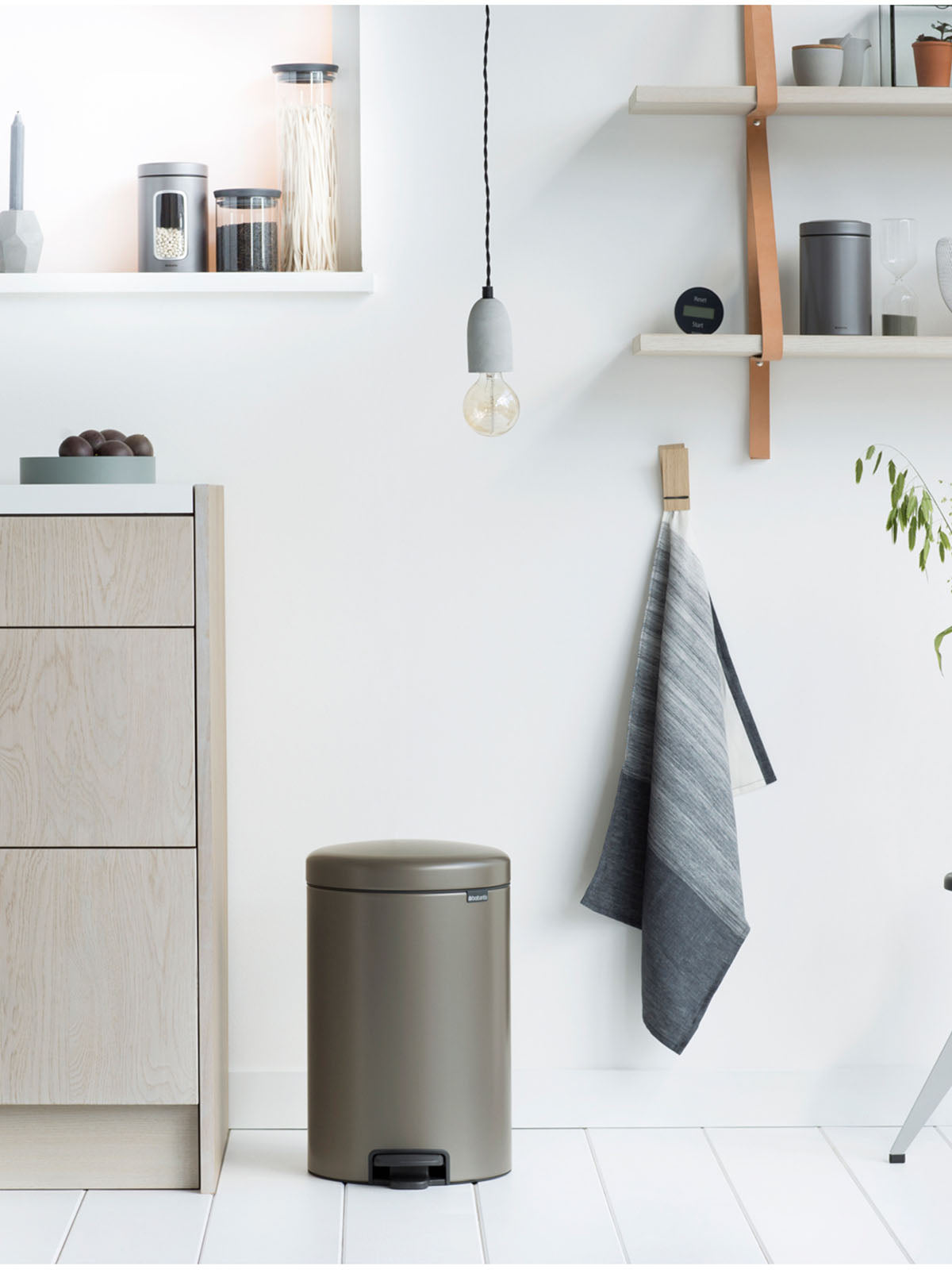 Brabantia Newicon Pedal Bin - 20L Platinum