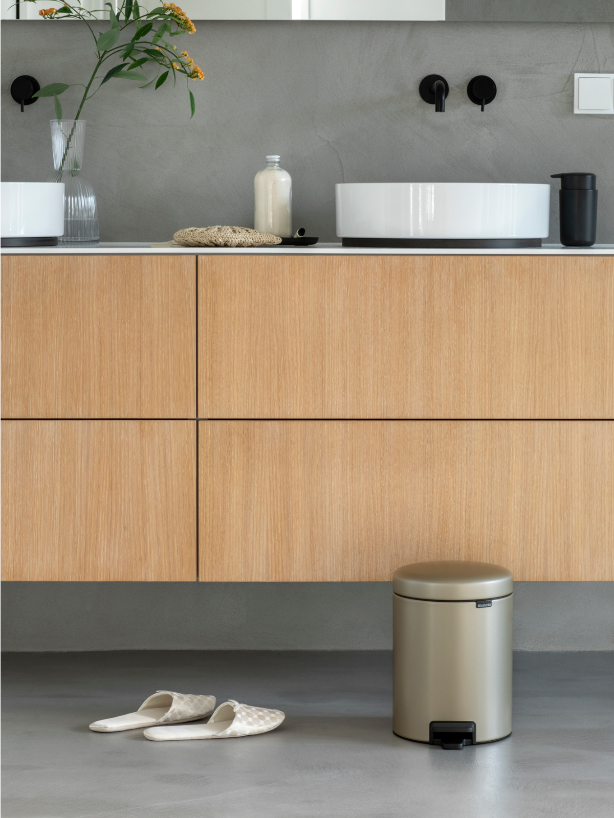 Brabantia Newicon Pedal Bin - 5L Champagne