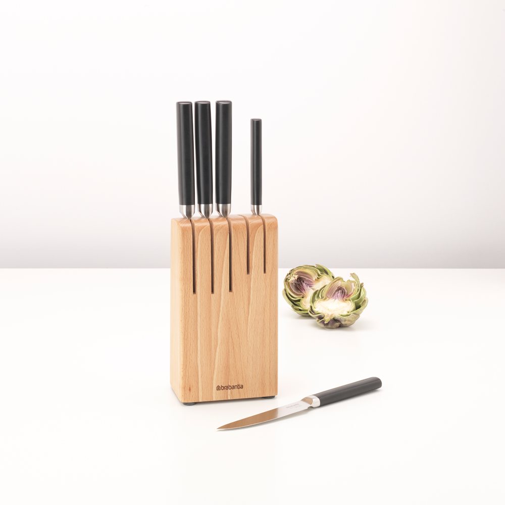 WOODEN KNIFE BLOCK PLUS KNIVES, C+