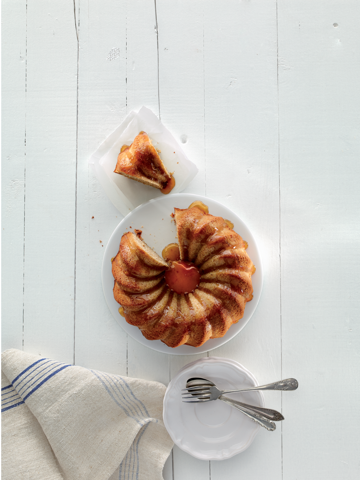 Lekue Deep Savarian Cake Mould 22cm