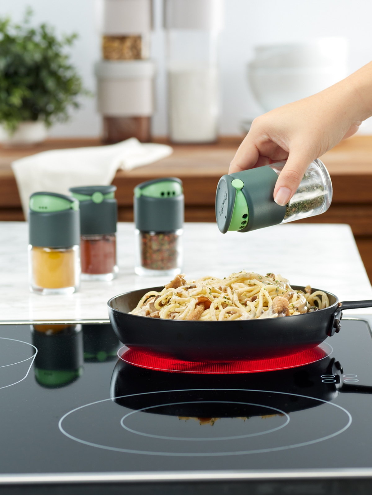 Lekue Spice Shaker Set - Grey
