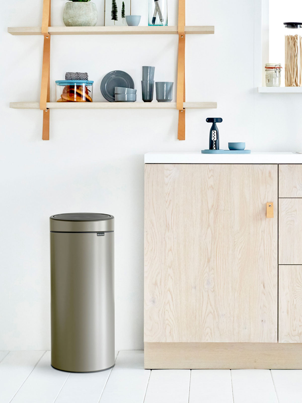Brabantia New Touch Bin - 30L Platnium